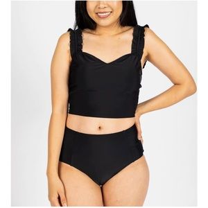 NWT Kortni Jeane Black Ripple Bikini Top